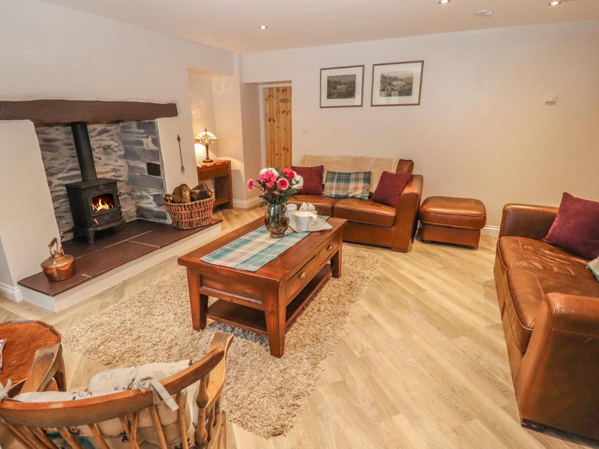Ffrwdd Galed Isaf Holiday home